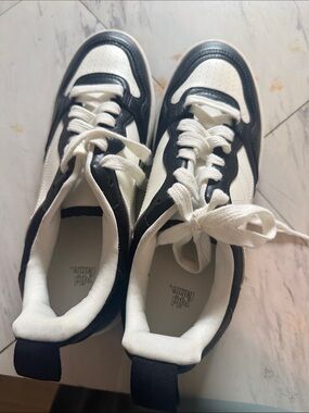 wild fable Black and White Athletic Sneakers